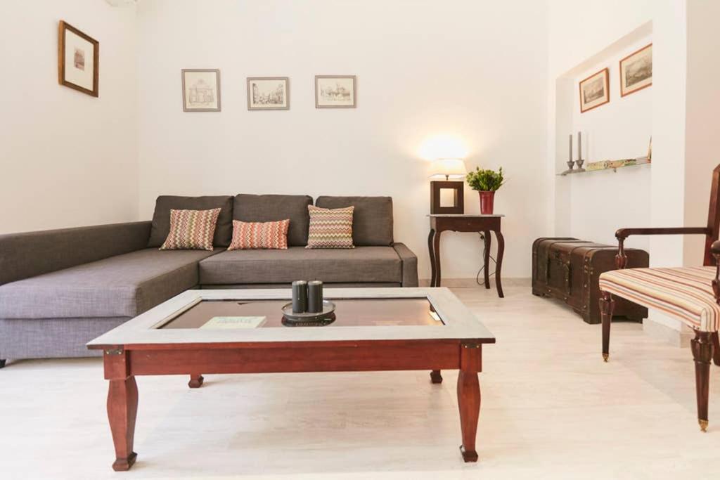 Apartmán Original Y Coqueto Apartamento Junto A Plaza Mayor Madrid Exteriér fotografie