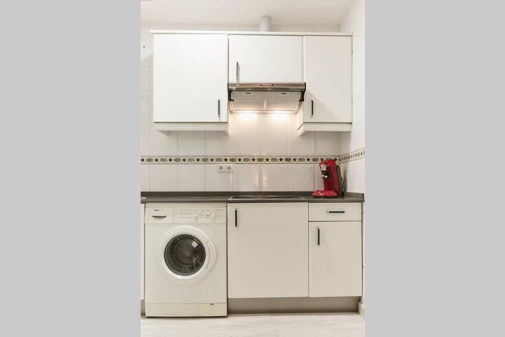 Apartmán Original Y Coqueto Apartamento Junto A Plaza Mayor Madrid Exteriér fotografie